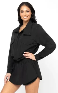 Yogalicious Radiant Commuter Woven Cropped Windbreaker With Front Patch Pockets
