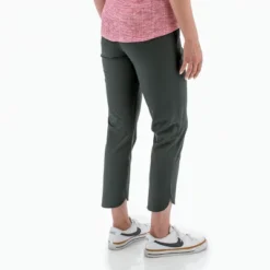 Aventura Clothing Women's Hollis Crop Pant