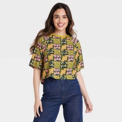 Latino Heritage Month Women's Short Sleeve Cropped T-Shirt - Olive Green Floral - Image 4